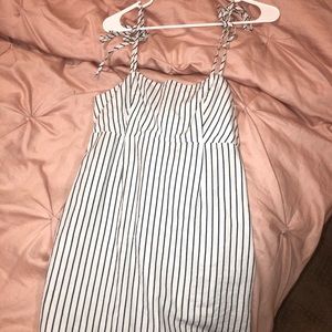 Pacsun tied dress!